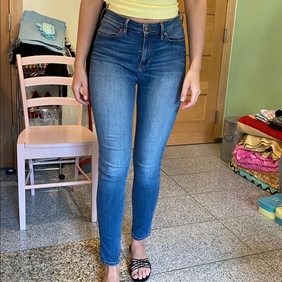 Guess 1981 Skinny High Waisted Blue Jeans - Picture 2 of 5